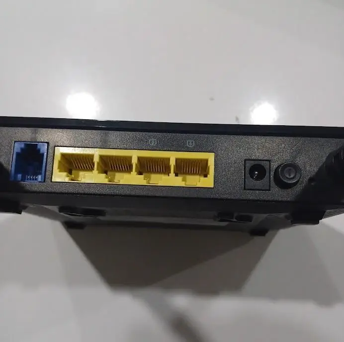 Asus Dsl-N12E 300Mbps Kablosuz-N ADSL2+ 4 Port Modem Kullanılmış Asus Dsl-N12E 300Mbps Kablosuz-N ADSL2+ 4 Port Modem Kullanılmış