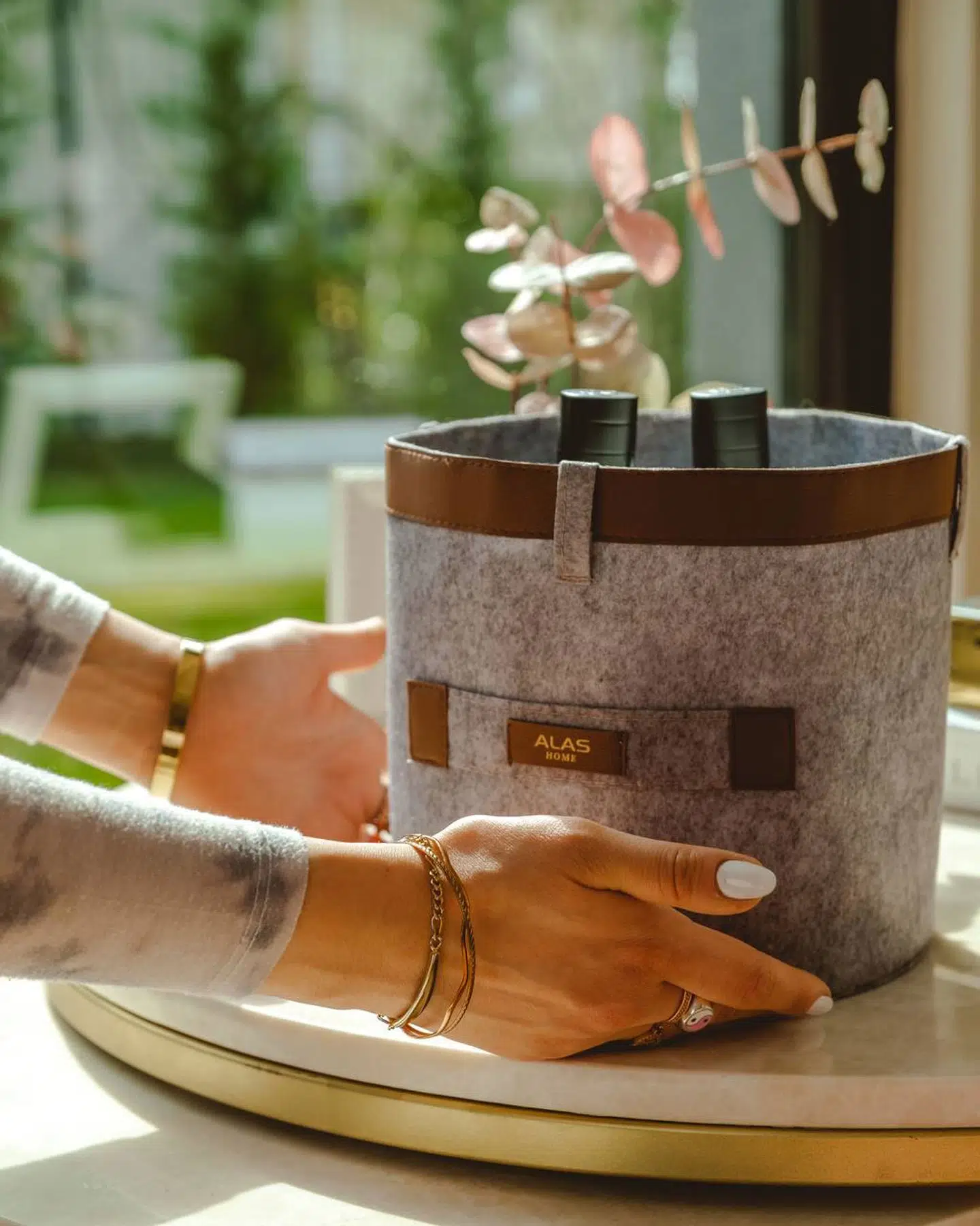 Deri Şeritli Yuvarlak Çok Amaçlı Düzenleyici Organizer Kutu Keçe Sepet (maxi) 03815 Deri Şeritli Yuvarlak Çok Amaçlı Düzenleyici Organizer Kutu Keçe Sepet (maxi) 03815