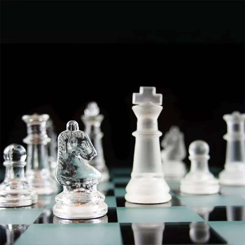 Glass Chess Cam Satranç Takımı (25 cm x 25 cm) Glass Chess Cam Satranç Takımı (25 cm x 25 cm)