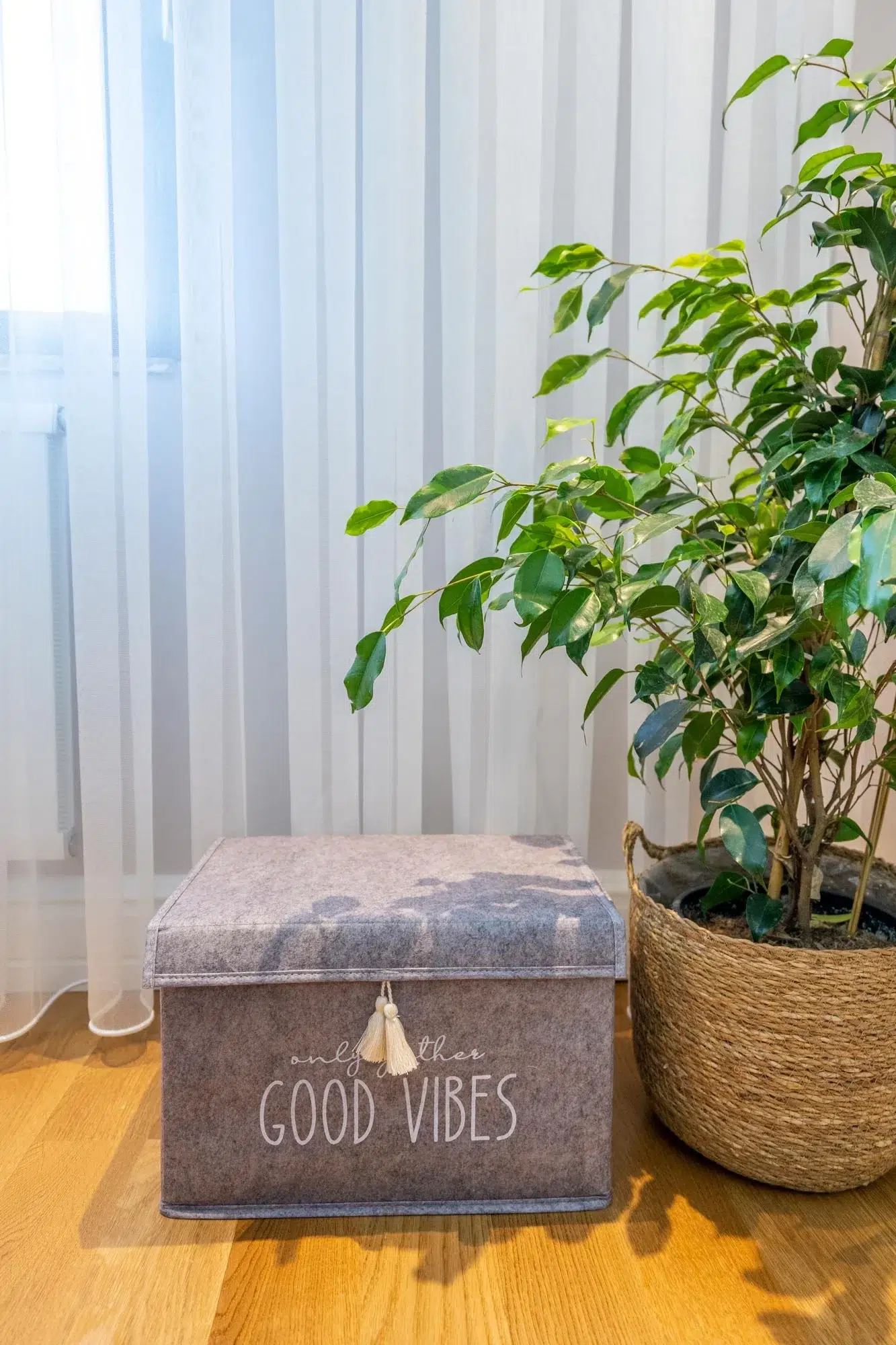 Kapaklı Püskül Detaylı Düzenleyici Çok Amaçlı Organizer Keçe Sepet (mini) - 03495 Kapaklı Püskül Detaylı Düzenleyici Çok Amaçlı Organizer Keçe Sepet (mini) - 03495