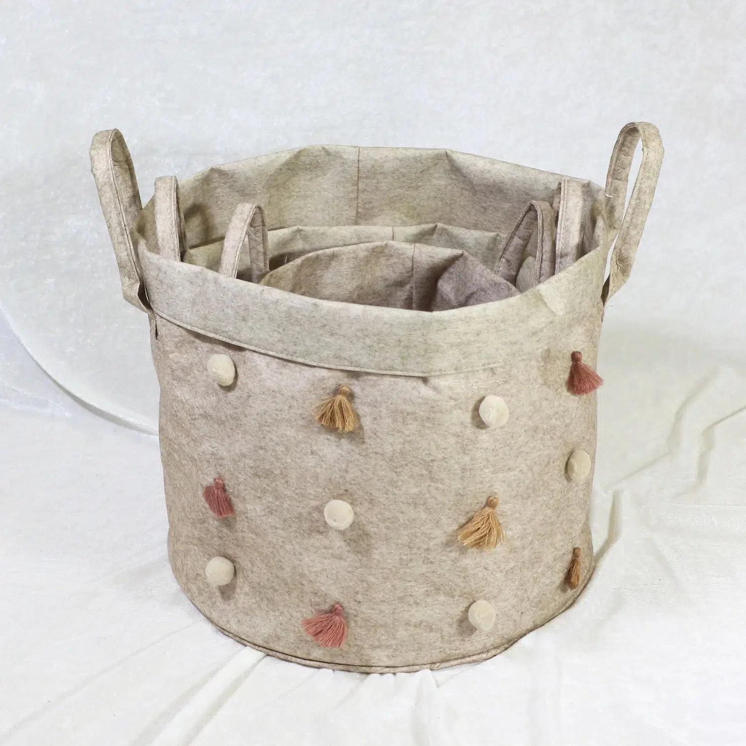 Katlanabilir Çok Amaçlı Ponponlu Yuvarlak Düzenleyici Saklama Kutusu Organizer Keçe Set Katlanabilir Çok Amaçlı Ponponlu Yuvarlak Düzenleyici Saklama Kutusu Organizer Keçe Set