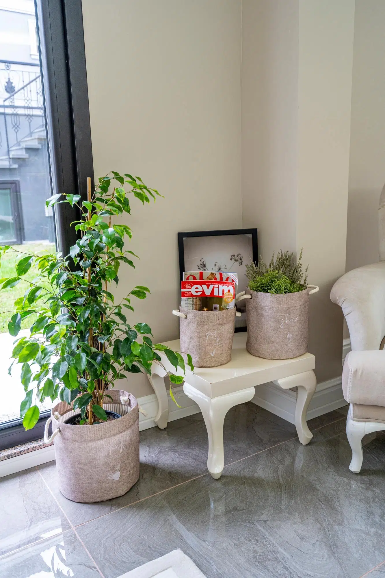 Kulplu Yuvarlak Düzenleyici Çok Amaçlı Kolay Taşınabilen Organizer Keçe Sepet (3`lü Set) Kulplu Yuvarlak Düzenleyici Çok Amaçlı Kolay Taşınabilen Organizer Keçe Sepet (3`lü Set)