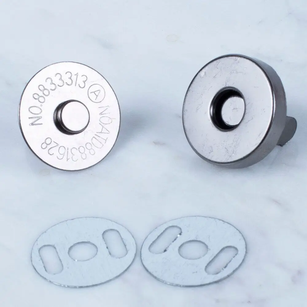 Loren Manyetik Mat Gümüş Metal 5 li Çıt Çıt Set Loren Manyetik Mat Gümüş Metal 5 li Çıt Çıt Set