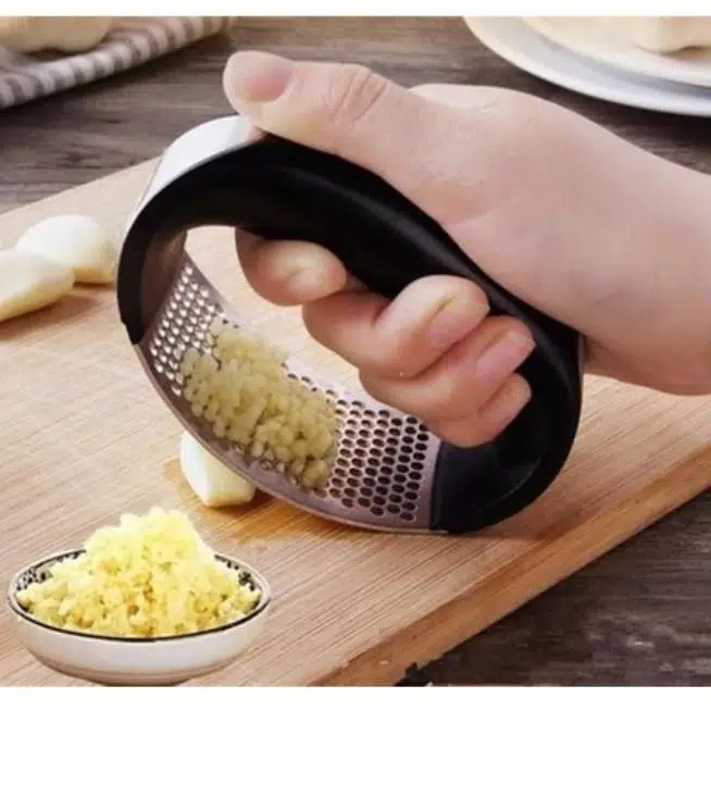 Zhlhome Ergonomik Tutma Saplı Çelik Sarımsak Ezici Zhlhome Ergonomik Tutma Saplı Çelik Sarımsak Ezici