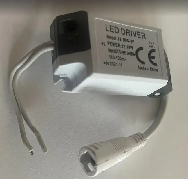 Zhltools Led Driver 12-18W Yuvarlak Girişli Zhltools Led Driver 12-18W Yuvarlak Girişli