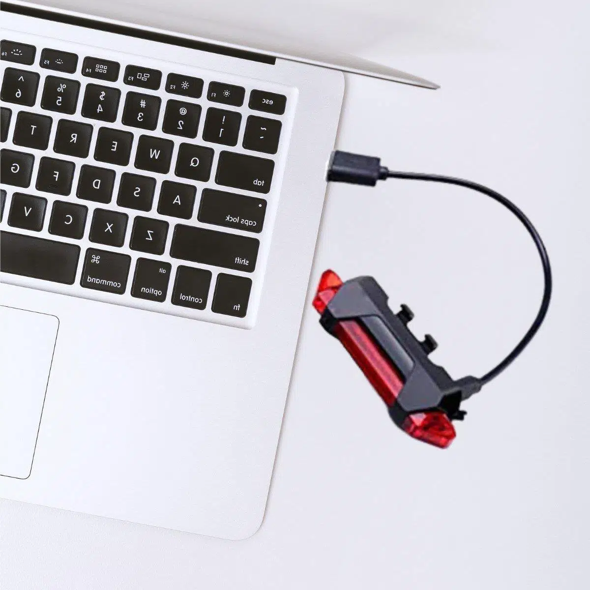 Sepetinegelsin Usb Şarj Edilebilir Bisiklet Ledli Arka Stop Lamba Sepetinegelsin Usb Şarj Edilebilir Bisiklet Ledli Arka Stop Lamba